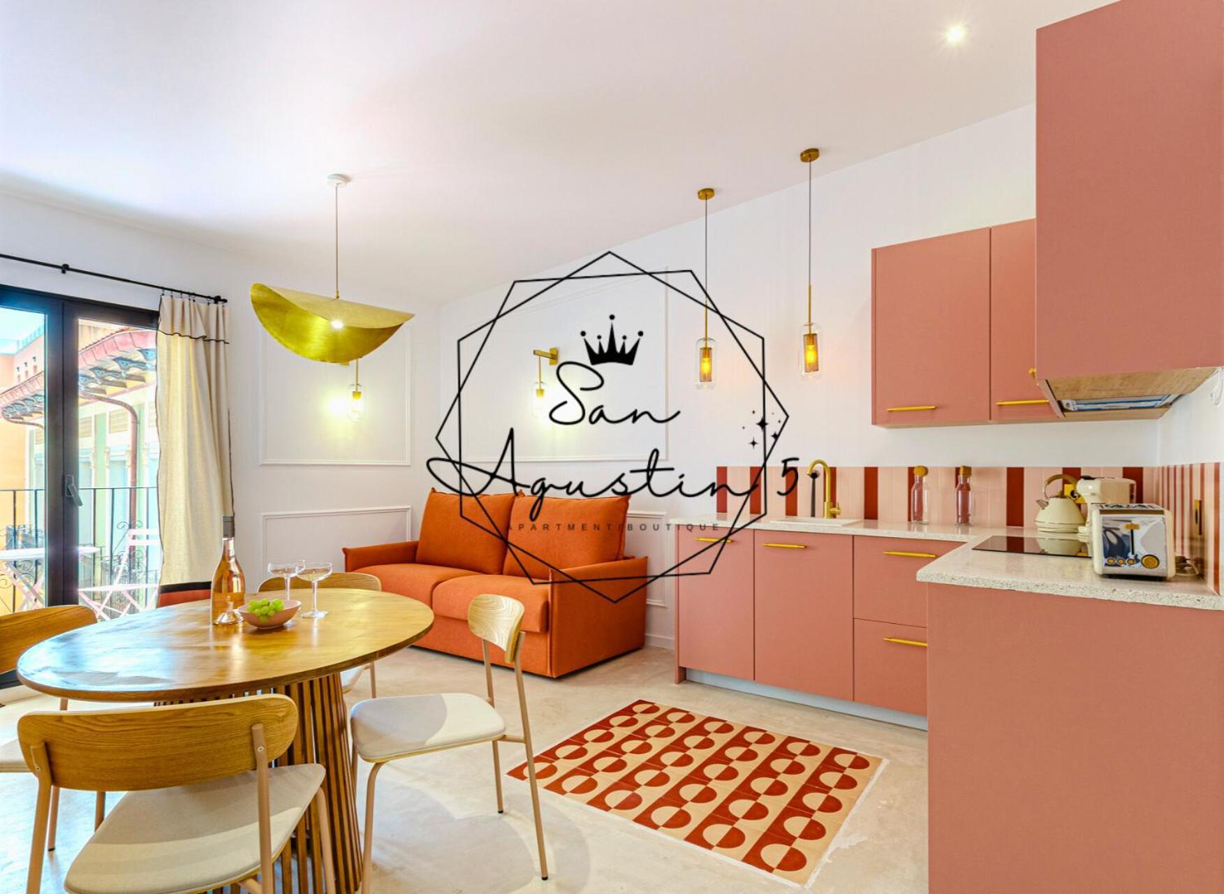 Apartment With Exceptional Charm In Historic Center Of Alicante Exterior photo